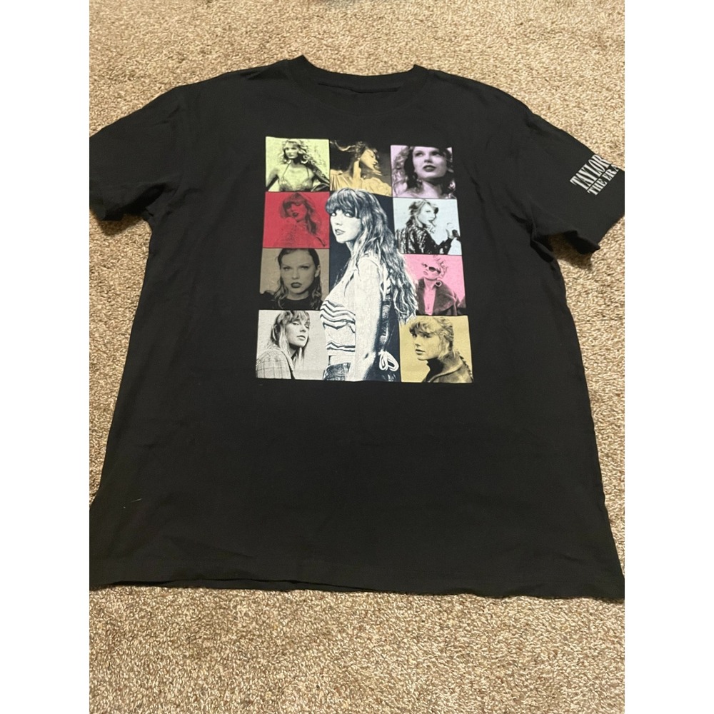 Taylor Swift The Eras Tour Concert T-Shirt Black Graphic Tee Medium
